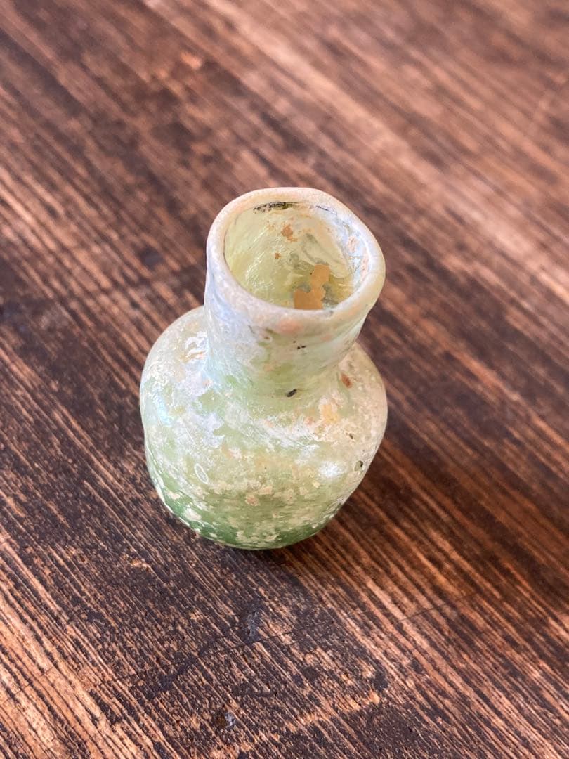 ローマンガラス香油瓶