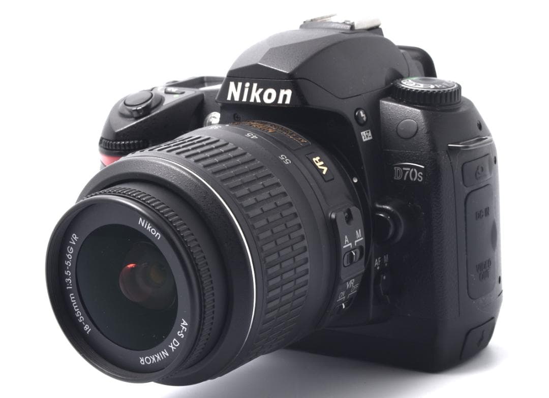 Nikon D70s + 18-55mm F3.5-5.6 レンズセット