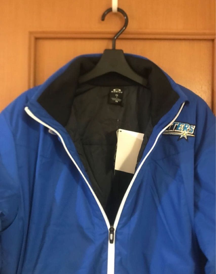 オークリー 日本ハム ファイターズ 中綿 ナイロン ジャケット XXL 大谷