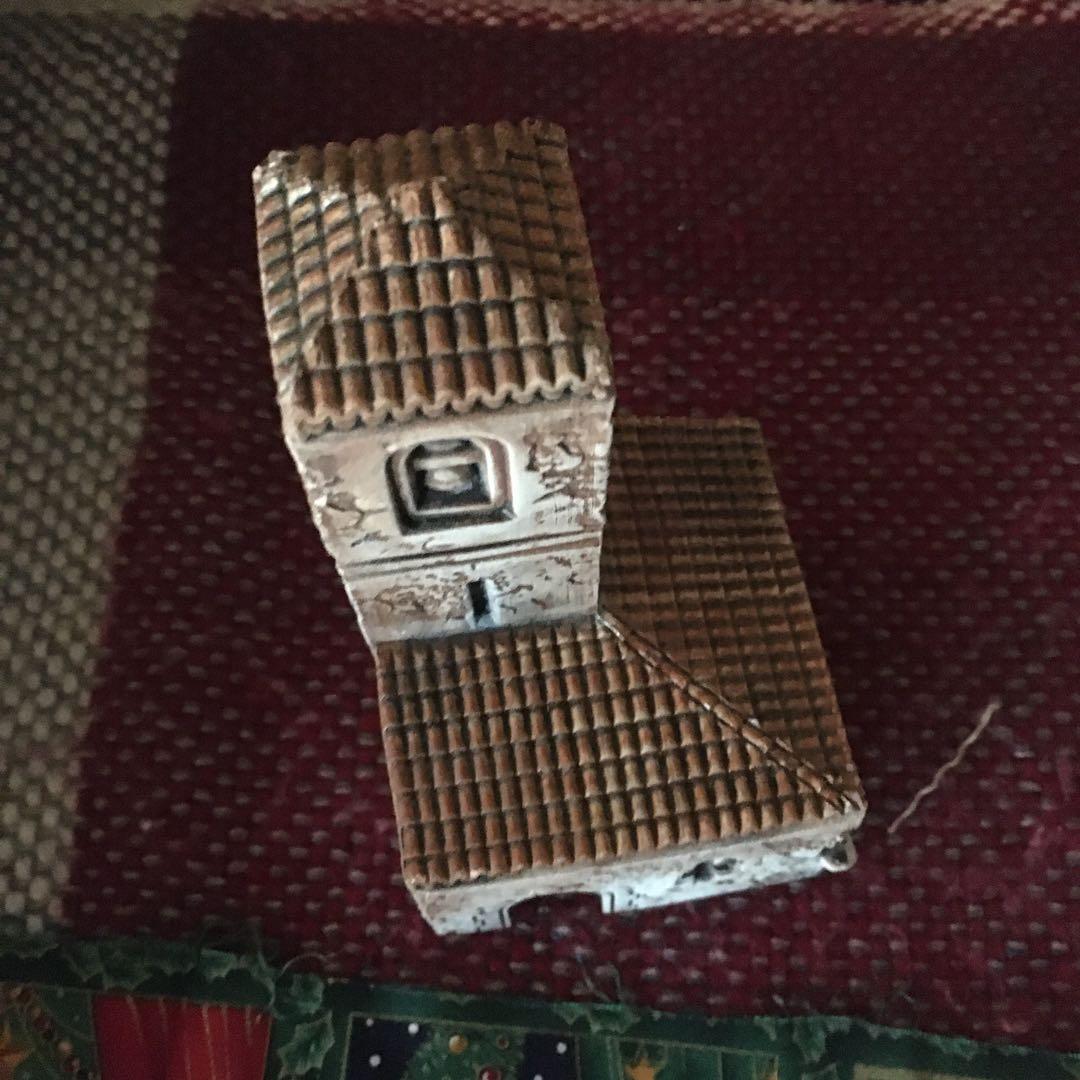 ゴーハウス 陶器製教会ミニチュア置物 ホビー・楽器・アート 美術品