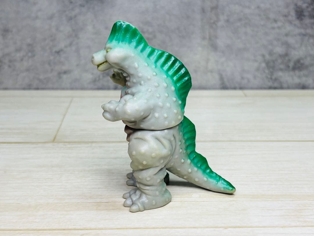 レトロ 当時物 パチモン 怪獣 パチモノ ソフビ フィギュア - メルカリ