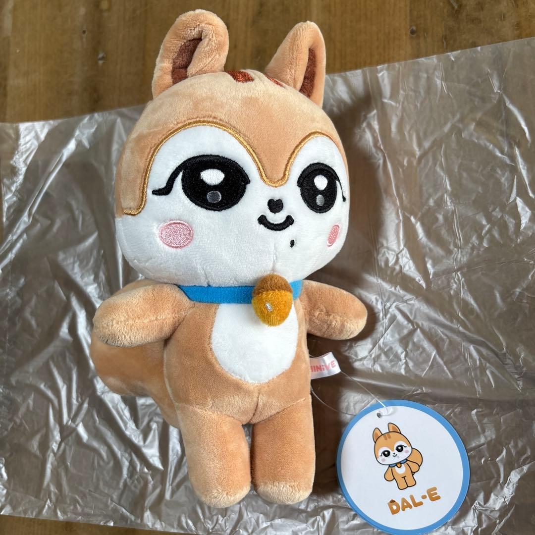 IVE ダリ ガウル minive ぬいぐるみ ミニブ - メルカリ