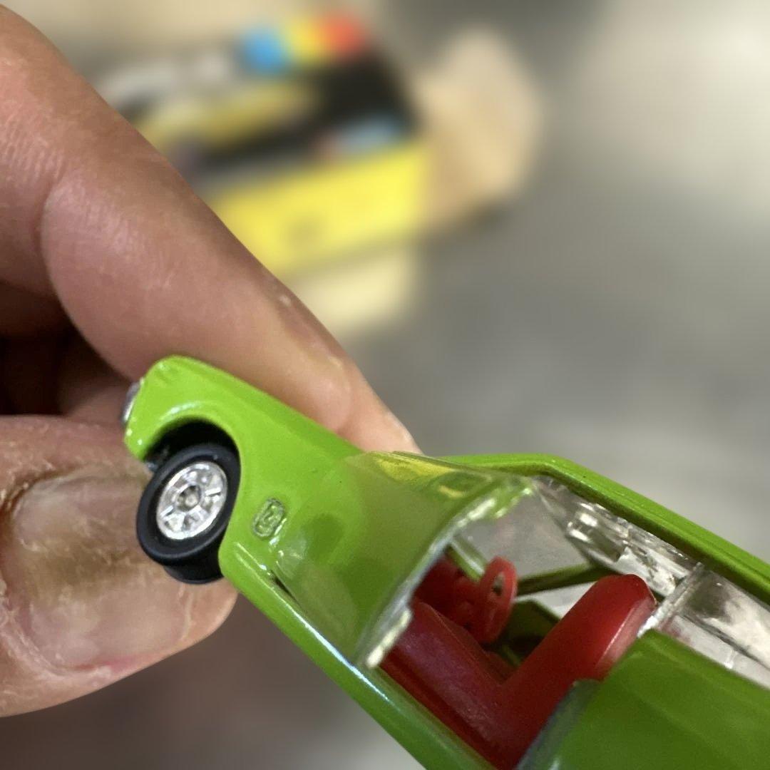 トミカ Nissan Laurel 2000 SGX ミニカーオリジナル黒箱付 トミカ