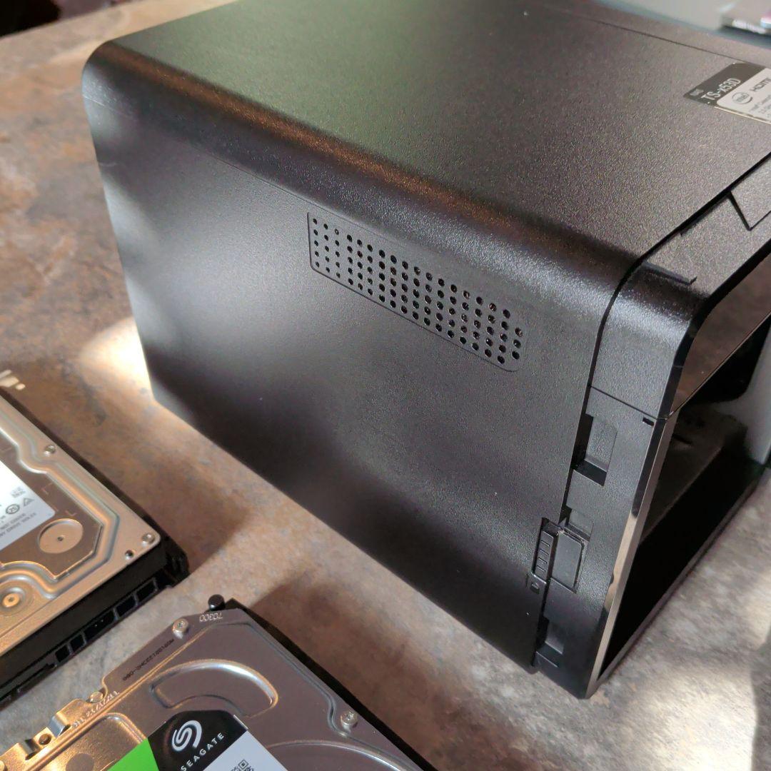 QNAP TS-453d WD & Seagate 8TB HDD 計4台セット - メルカリ