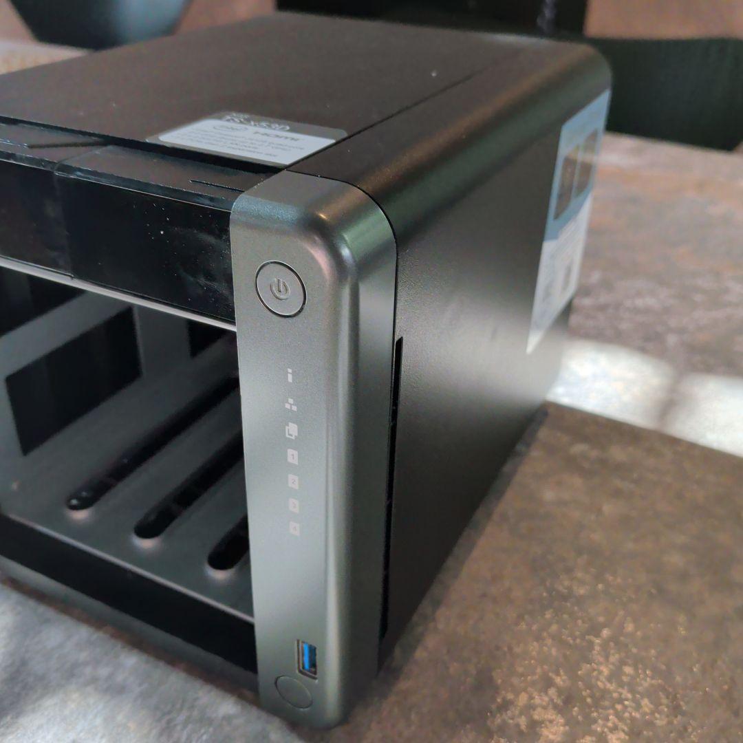 QNAP TS-453d WD & Seagate 8TB HDD 計4台セット - メルカリ