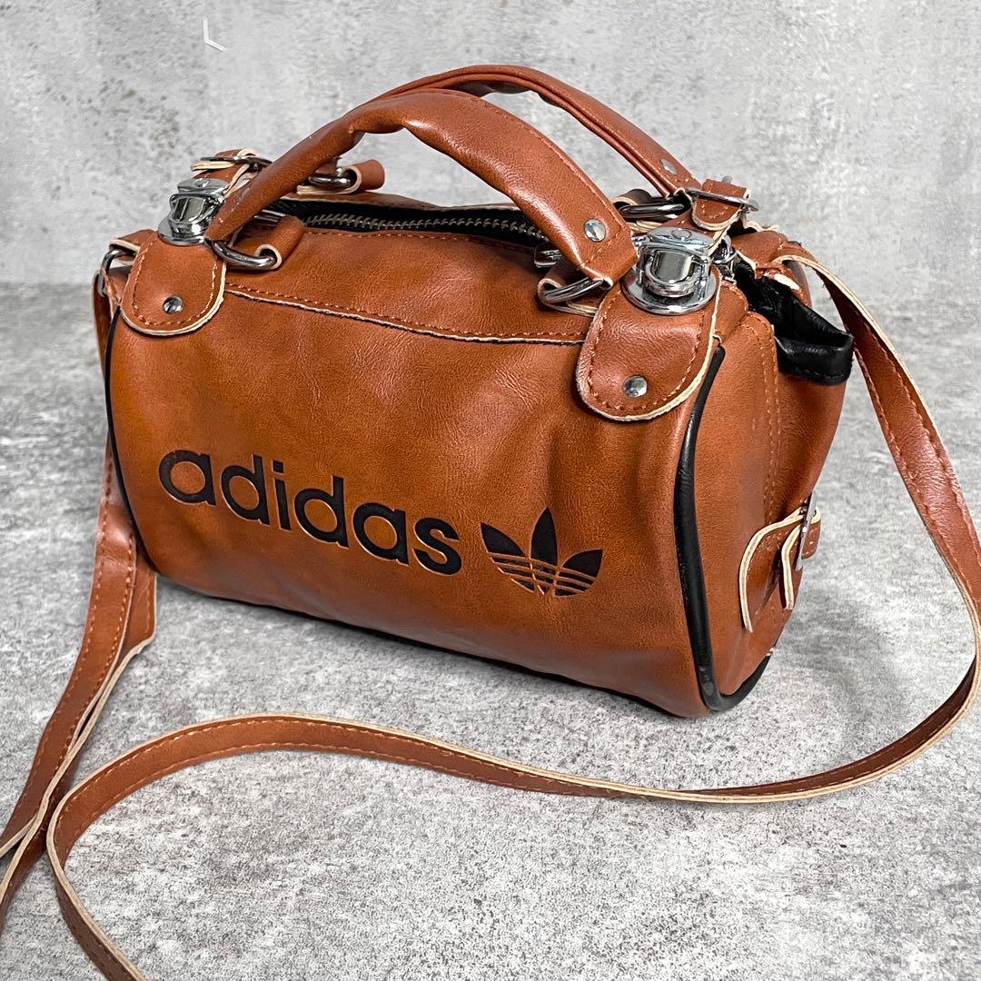 00s vintage adidas ミニショルダー付き ボストンバッグ 】 - メルカリ