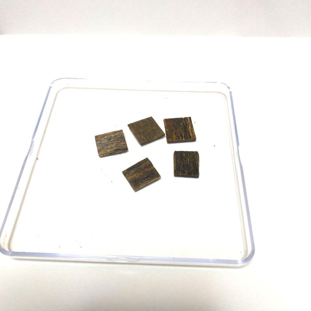 沈香　タニ　頂上 1.74g