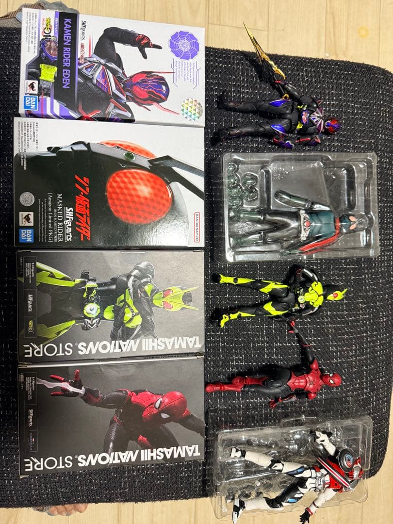 仮面ライダーS.H.Figuartsセット• 5体セット Amazon.co.jp: TAMASHII NATIONS S.H.フィギュアーツ 仮面ライダーZX