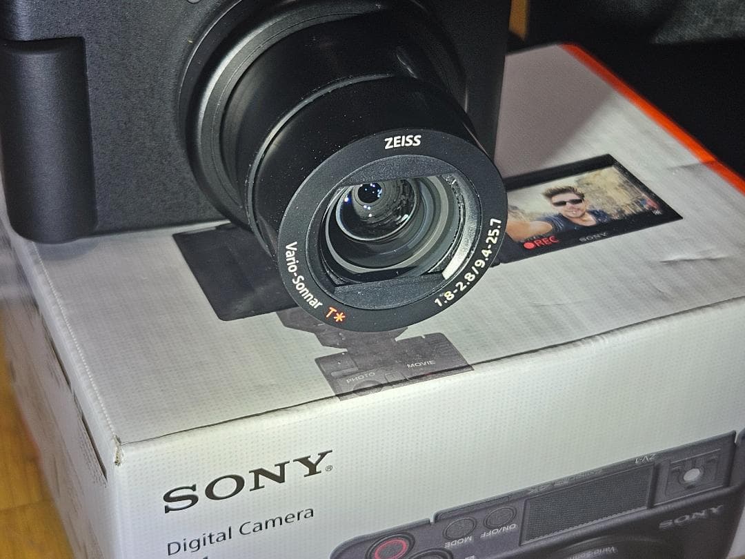 SONY VLOGCAM ZV-1 24-70mmF1.8-2.8+アクセサリー