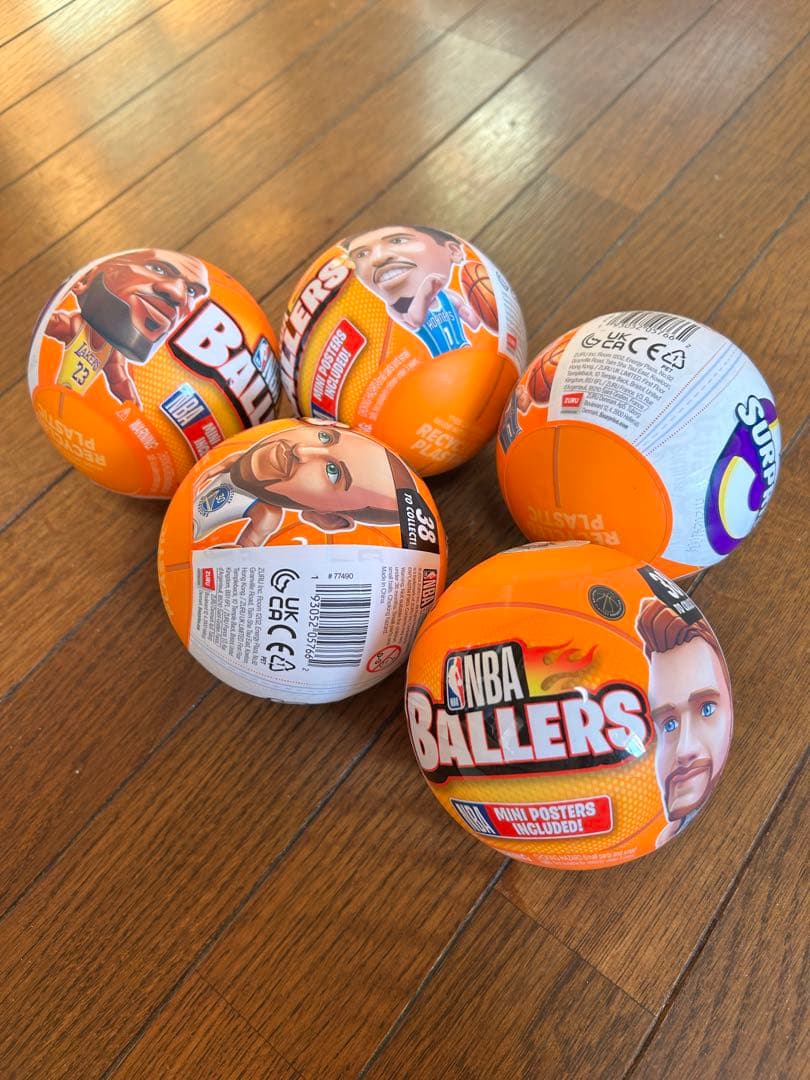 【週末限定価格】NBA Ballers ミニフィギュア 5個セット ZURU 【並行輸入品】5 Surprise NBA Ballers Series 1 ボーラーズ