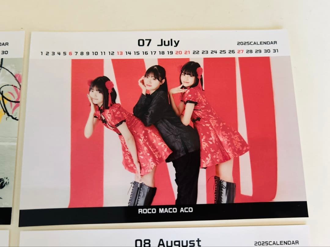 ろこまこあこ ブロマイド 2025年カレンダー - メルカリ