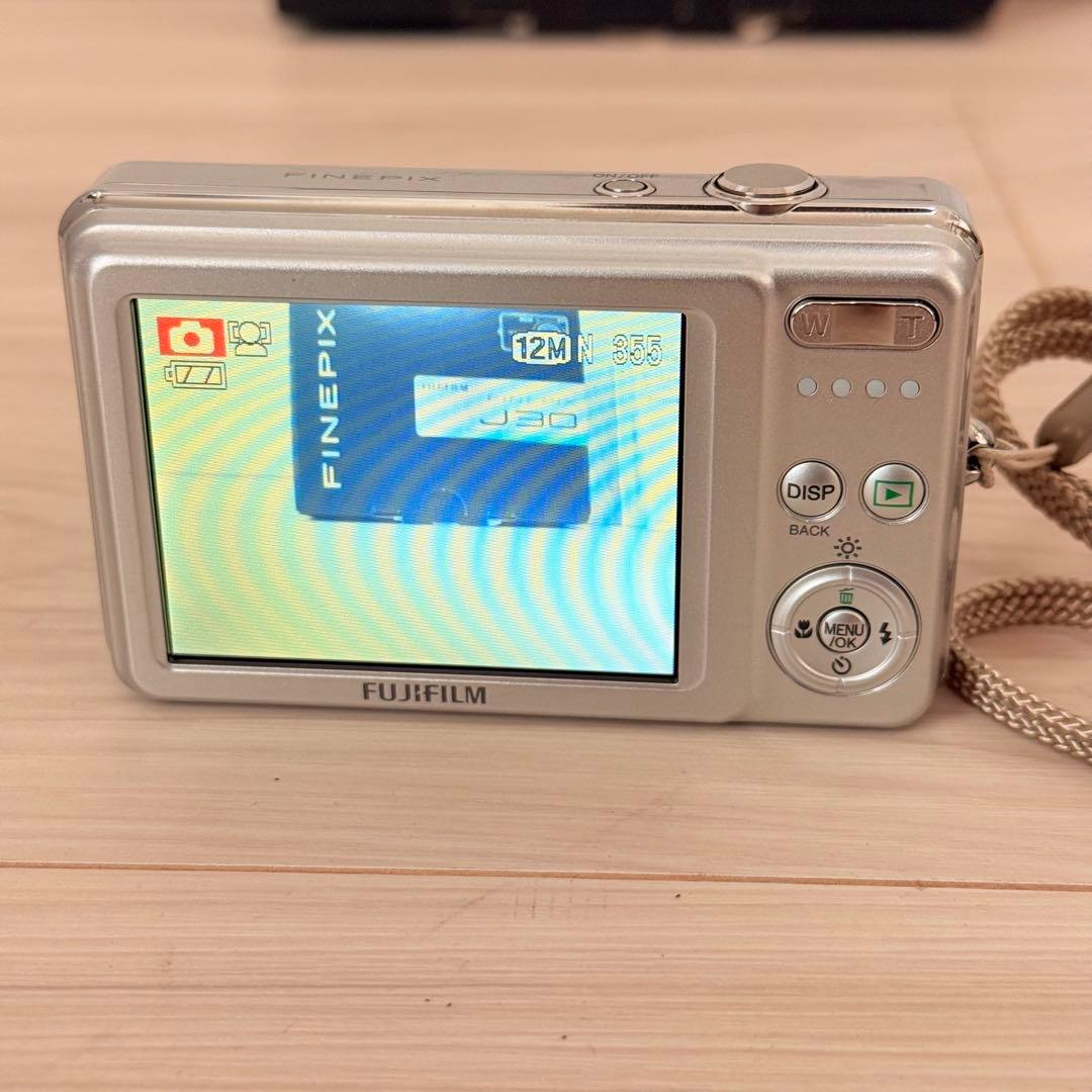 美品 付属品多 FUJIFILM Finepix J30 フジフィルム