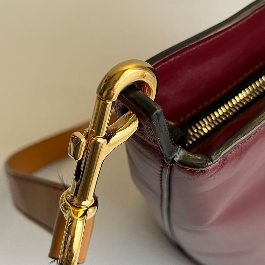 極美品✨ MARNI マルニ ショルダーバッグ バケツバッグ レザー 赤系