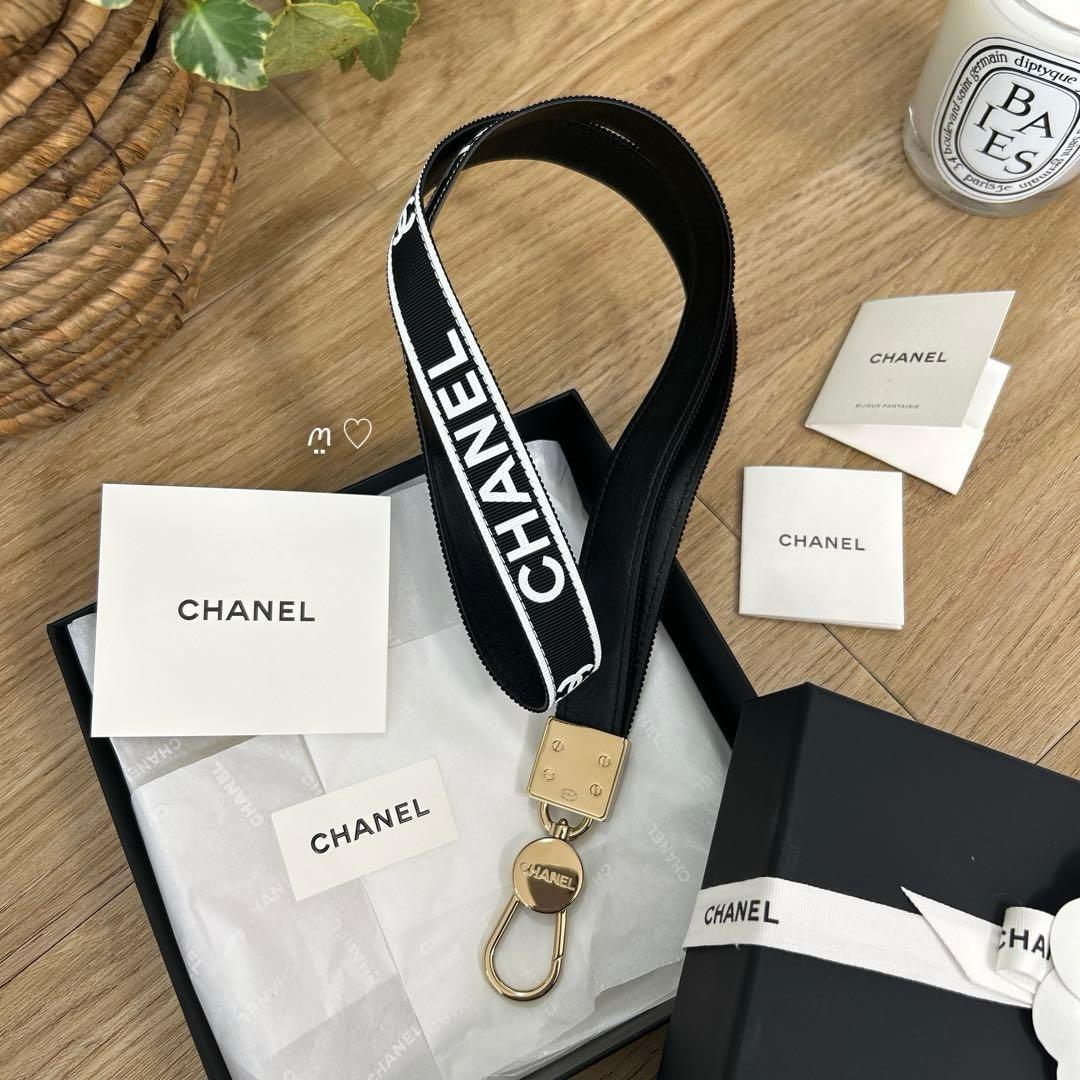 新品 新作 CHANELシャネル ココマークロゴネックストラップ 2025SS