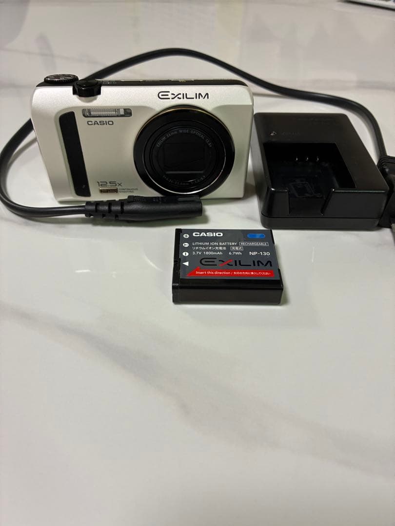 CASIO EXILIM 12.5倍ズーム EX-ZR100 ジャンク Amazon | CASIO デジタルカメラ EXILIM 1210万画素 光学ズーム12.5倍