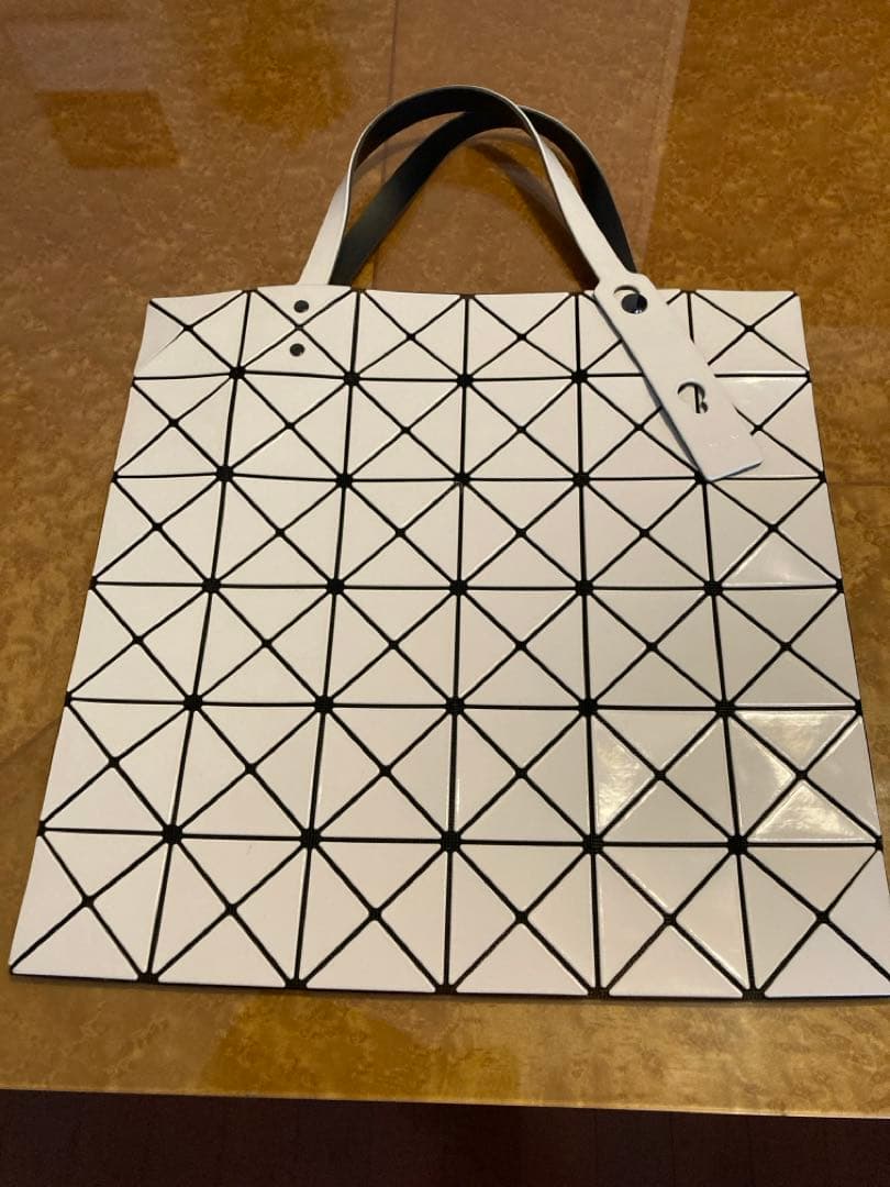 バオバオバック新品未使用 バオ バオ イッセイ ミヤケ、2025年春夏の新作バッグが1月6日より発売