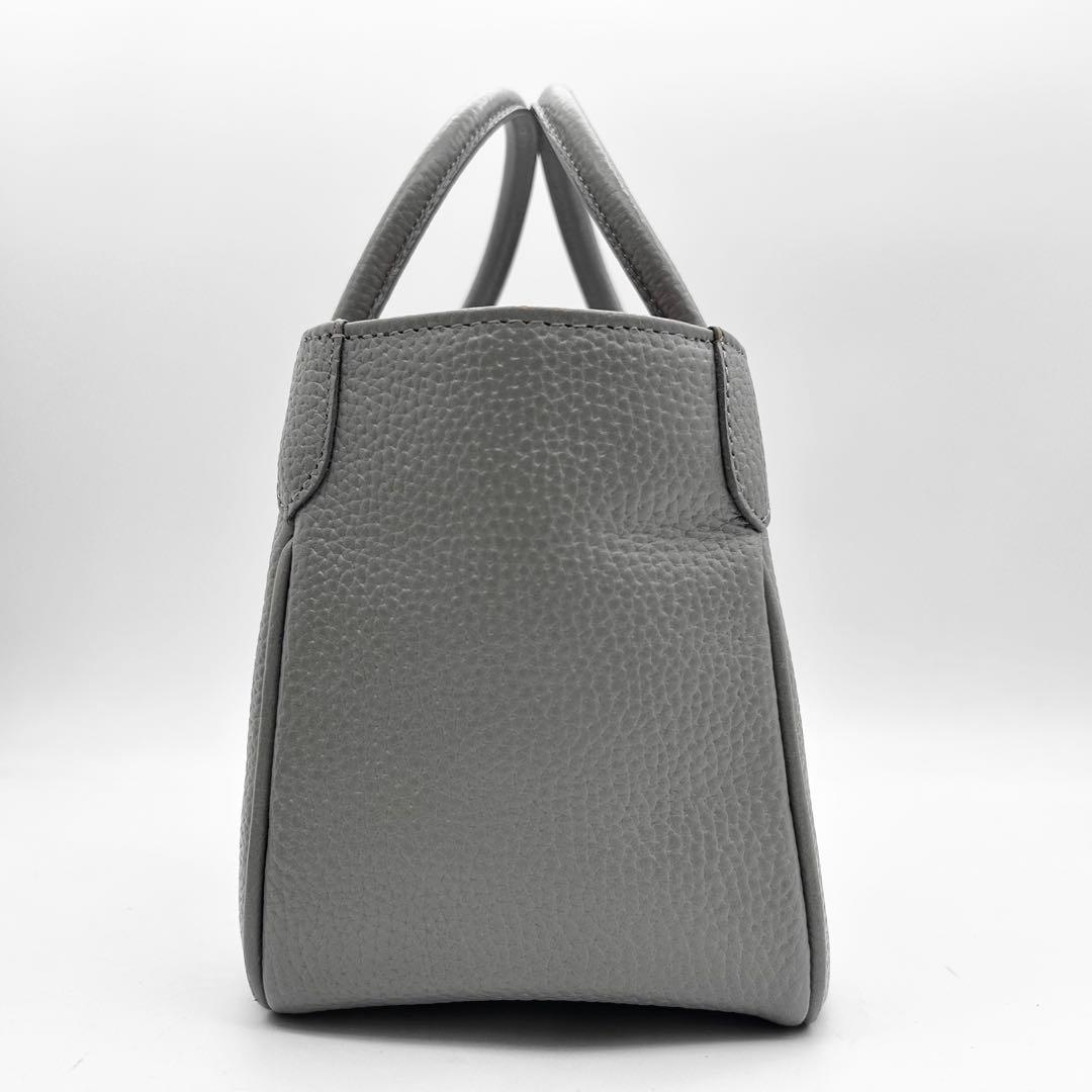 美品 A.D.M.J トートバッグ ハンドバッグ レザー グレー ロゴ 自立