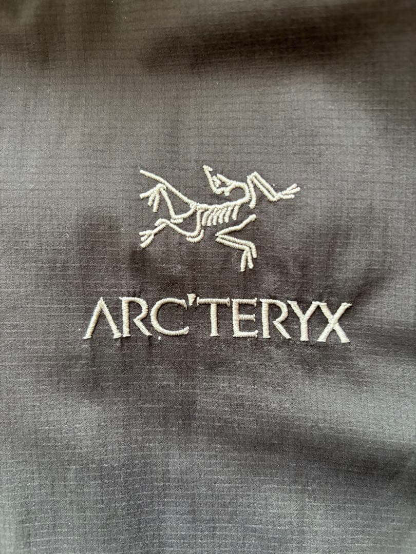 アークテリクス 正規品 アトム フーディ メンズ -Black / XS