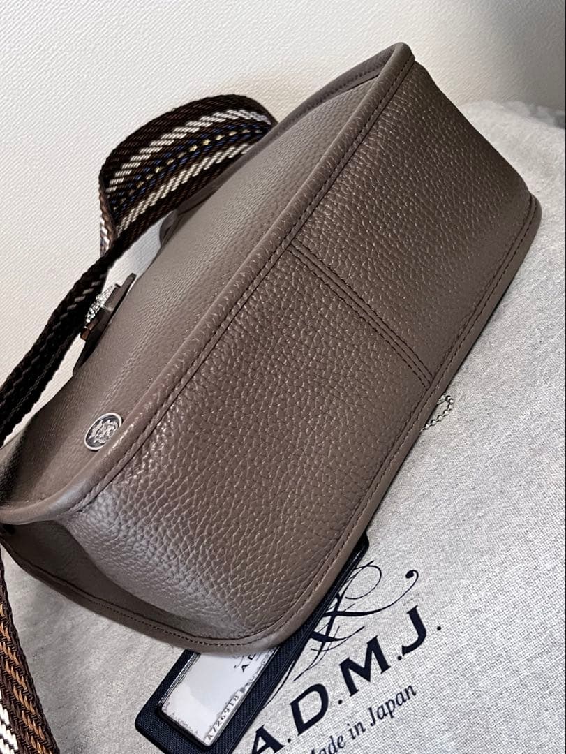 美品】ADMJ アールデコモチーフ クロスボディバッグ - メルカリ