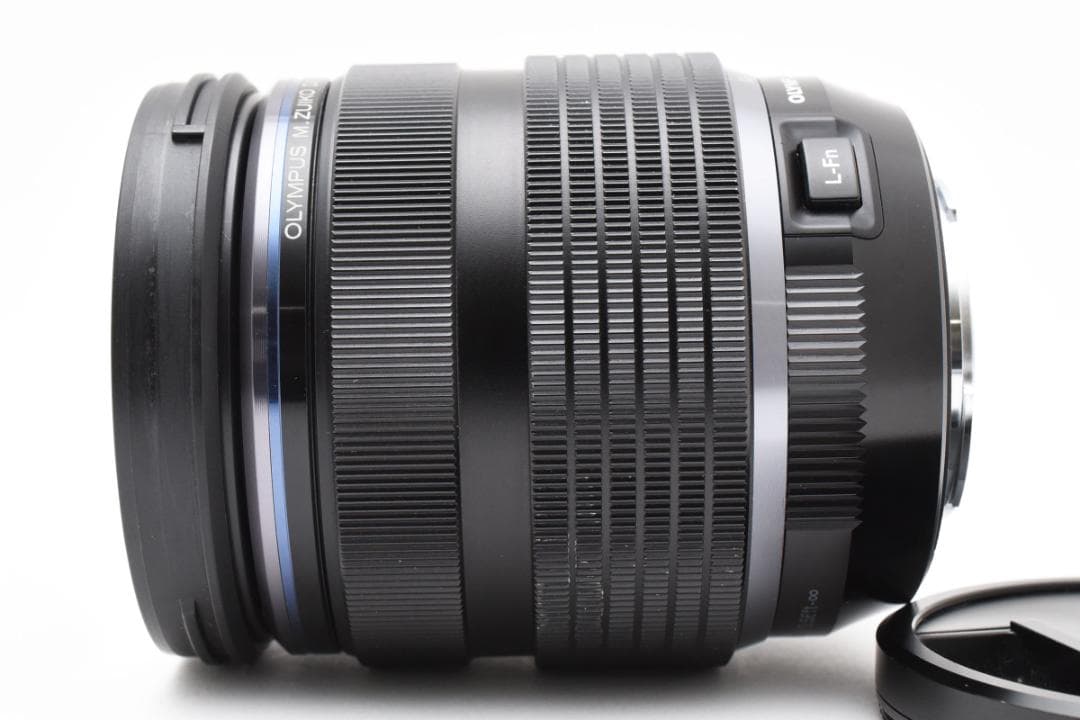 OLYMPUS 12-40mm F2.8 PRO《防塵防滴のタフなマクロ》