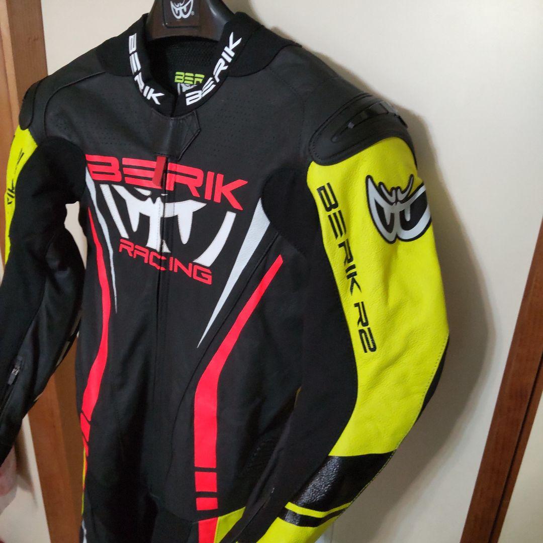 べリック(54・XXL)ハイグレードモデル牛革レーシングスーツ新品未使用