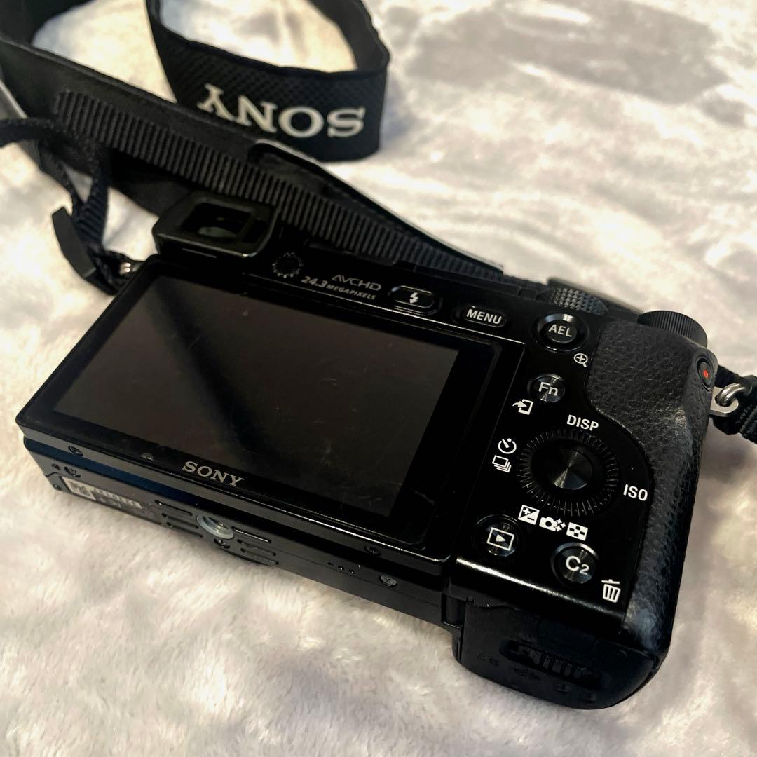 ソニーミラーレス一眼 α6000