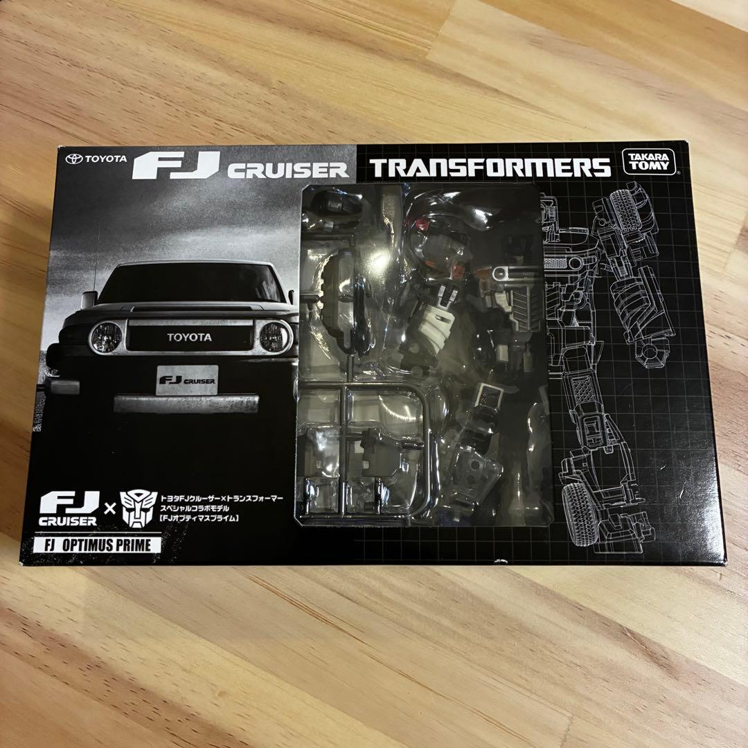 【新品未使用】FJクルーザー × トランスフォーマー スペシャルコラボモデル トヨタFJクルーザー×トランスフォーマー スペシャルコラボモデル 【FJ