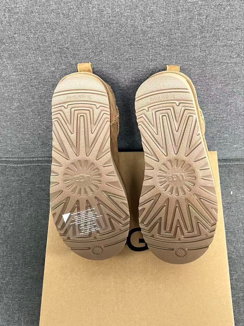 UGG レディース 厚底クラシックウルトラミニ 23.5cm #37 ベージュ