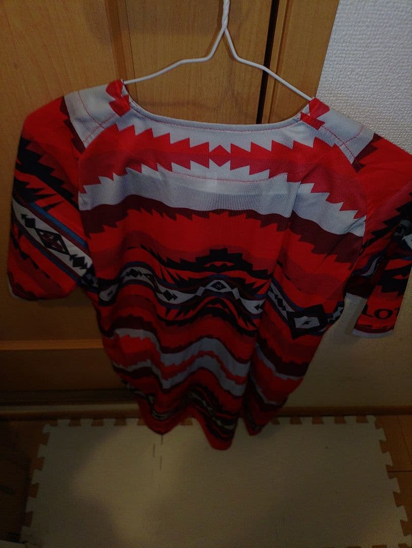 千葉ロッテマリーンズファン必見‼️ 野球応援グッズユニホーム3枚、ほか