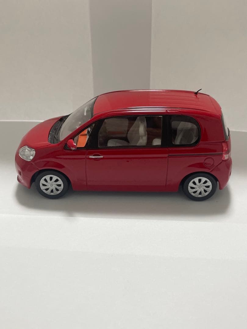 トヨタ ポルテ 赤 カラーサンプル - メルカリ