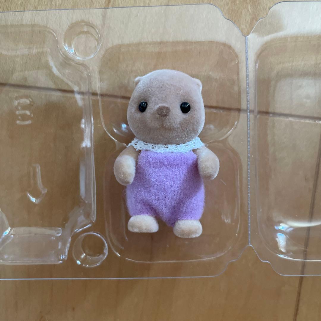 シルバニア ラッコの赤ちゃん 旧タイプ 旧ラッコ 廃盤 レア - メルカリ