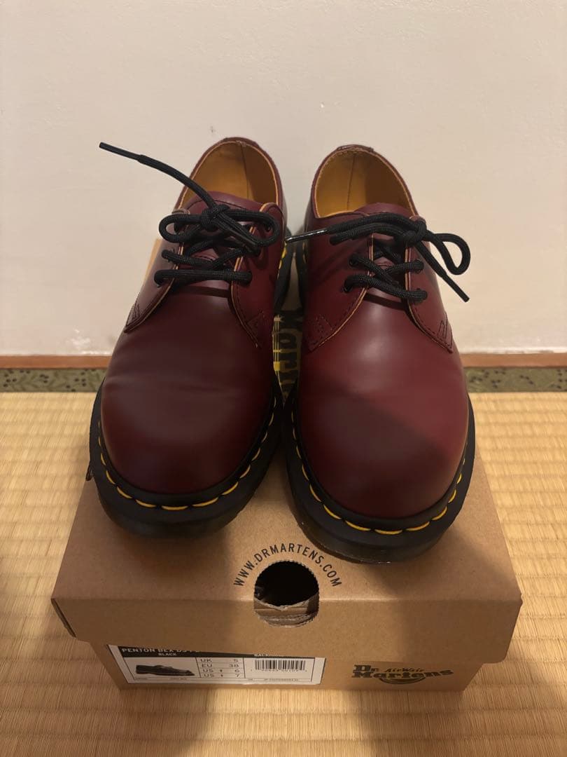 Dr. Martens バーガンディ 3ホール 中古】dr.martens(ドクターマーチン)レディースメンズ3ホール【UK6
