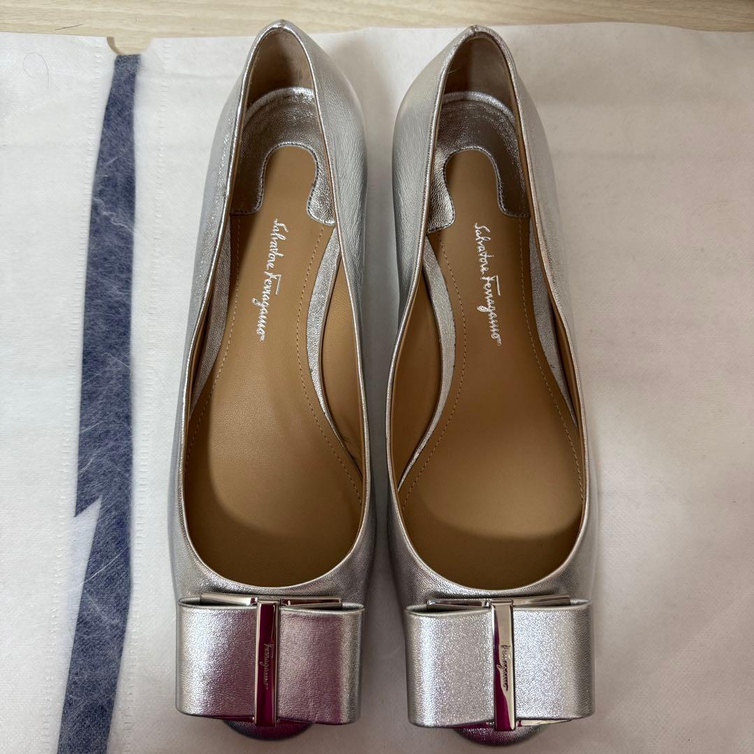 新品同様！フェラガモ✴︎CAPUA 8B(24.5cm)