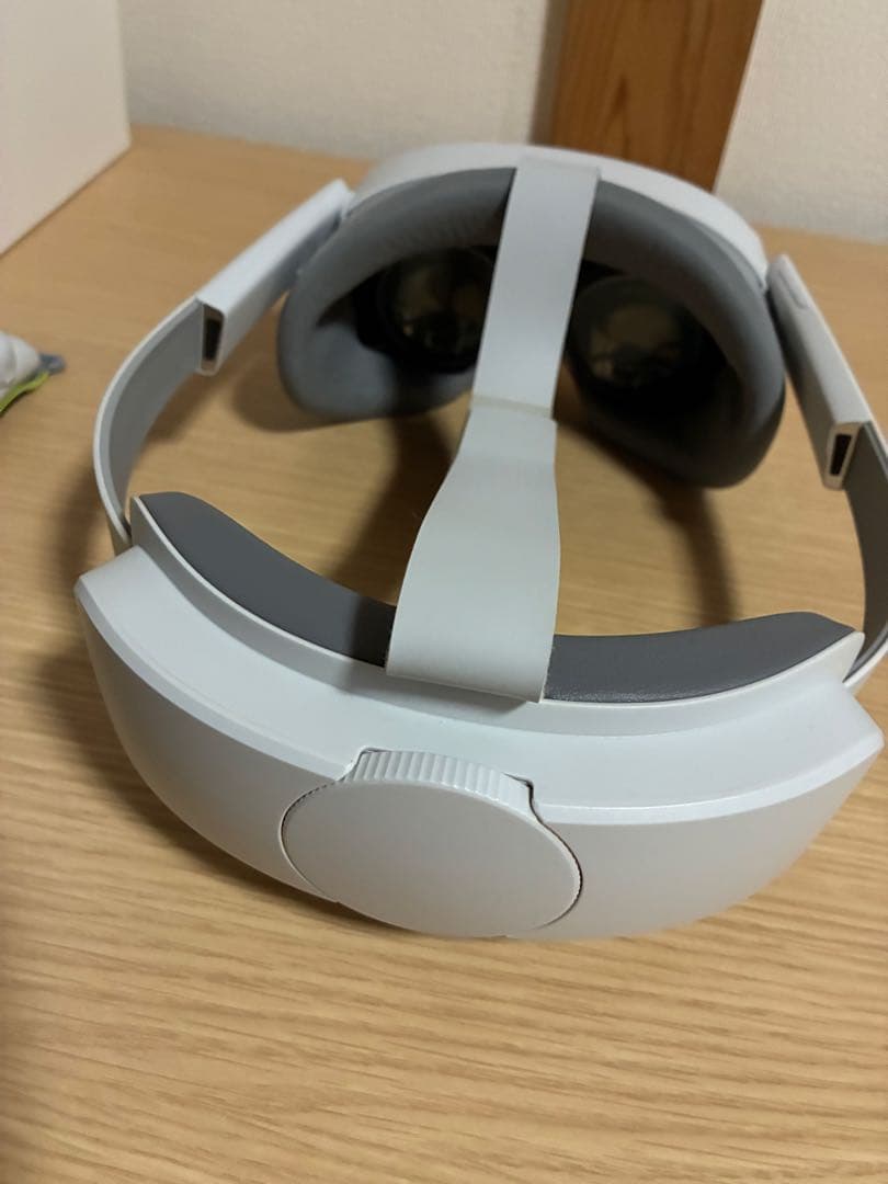 PICO4UltraVRヘッドセット +トラッカー2個×2 kiwiコード付き - メルカリ