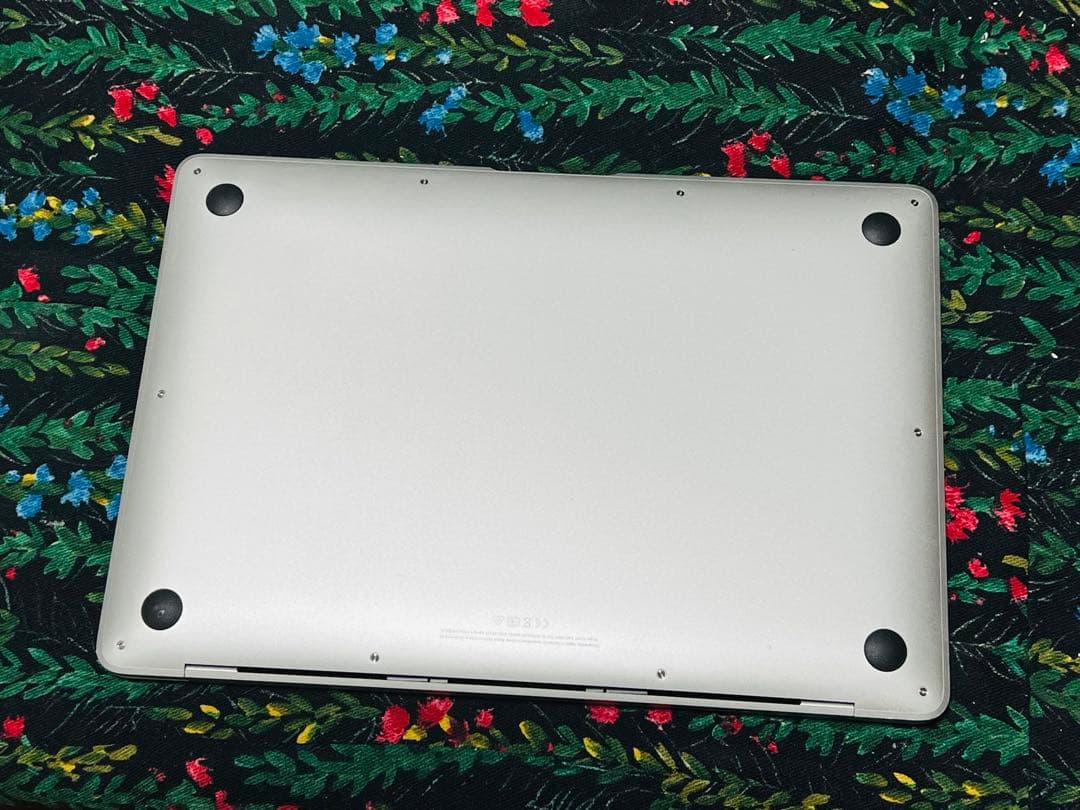 限定値下げ‼️MacBook Air シルバー ジャンク1/10まで 割引