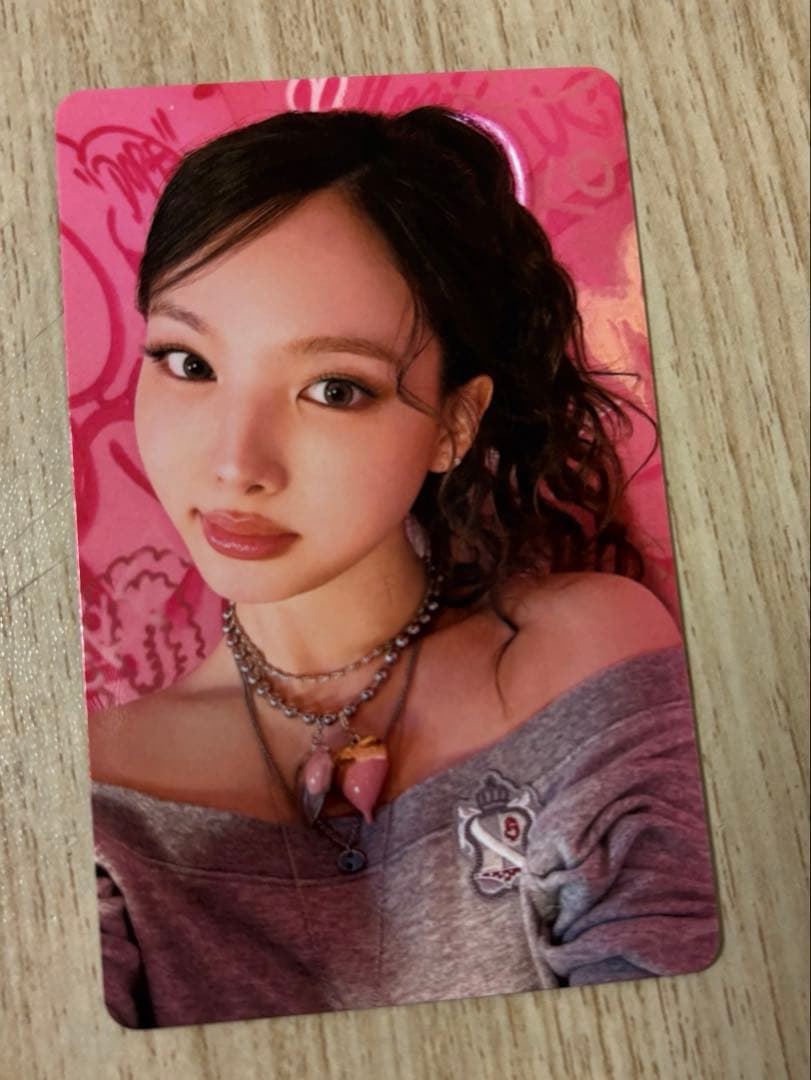 TWICE ナヨン トレカ 購入特典 - メルカリ