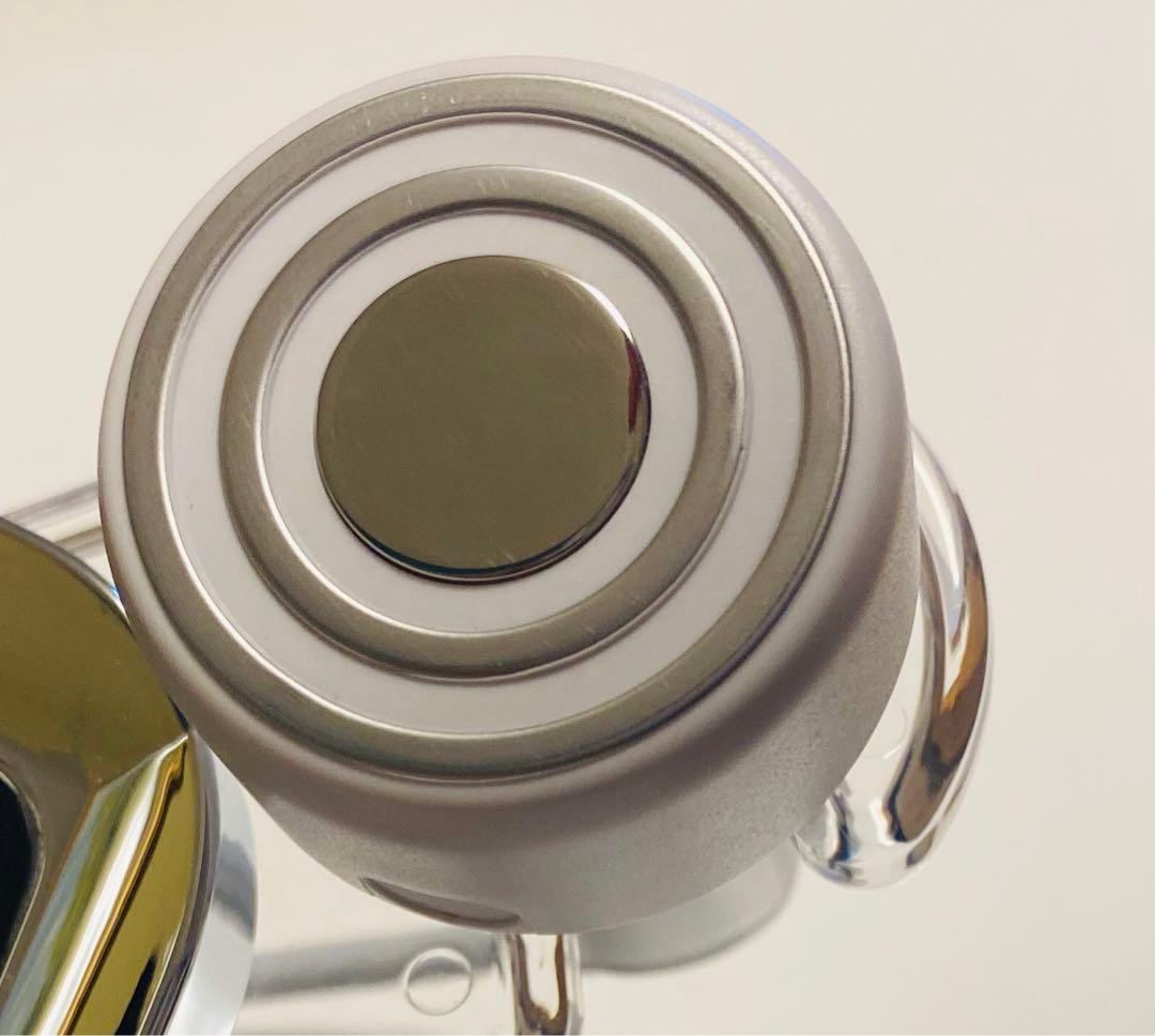 業務用美容機器】クワトロバーストキャビプレミア - メルカリ