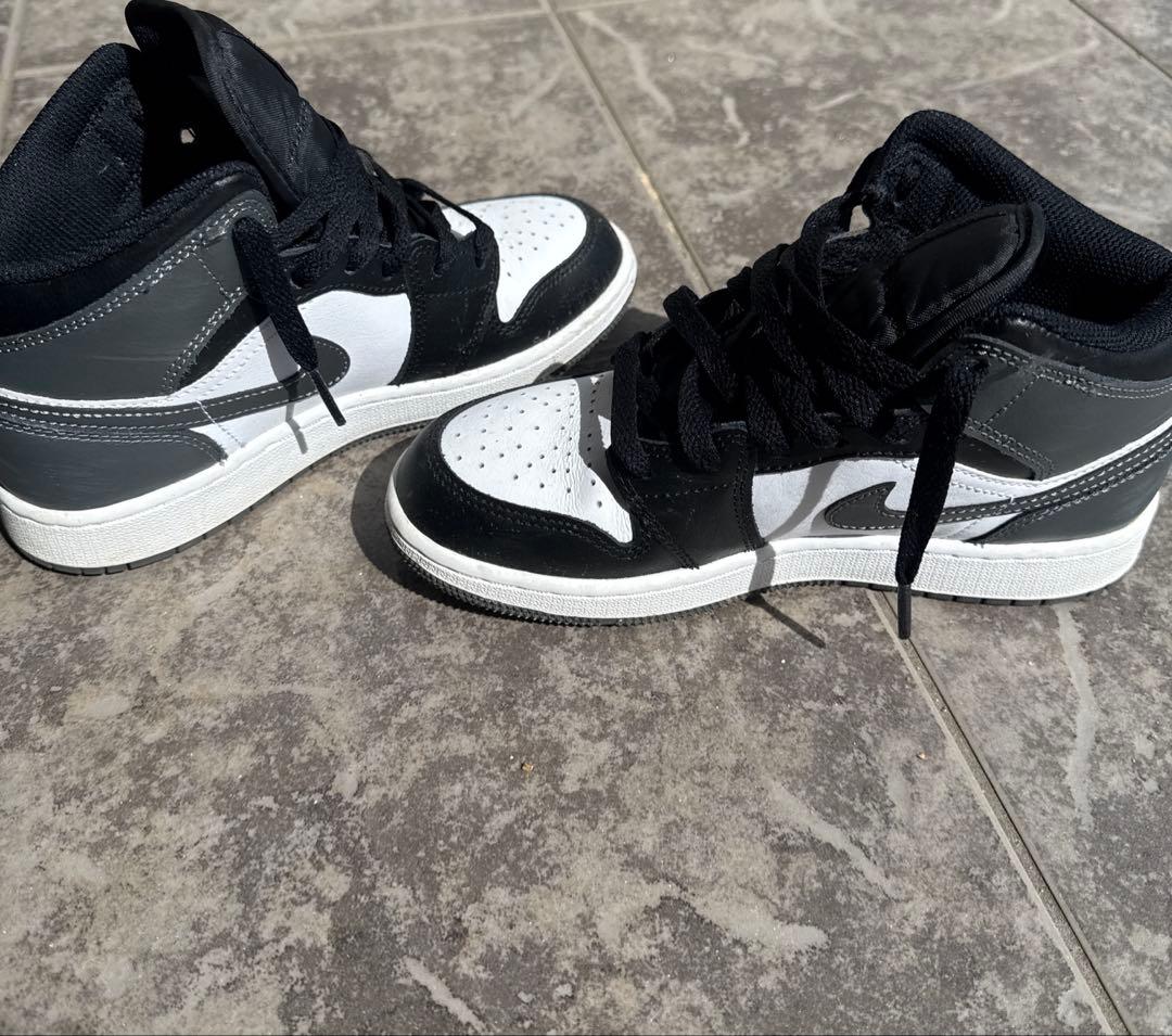超美品】エアジョーダン1/ジュニア/ブラック/ホワイト/グレー/23cm/箱