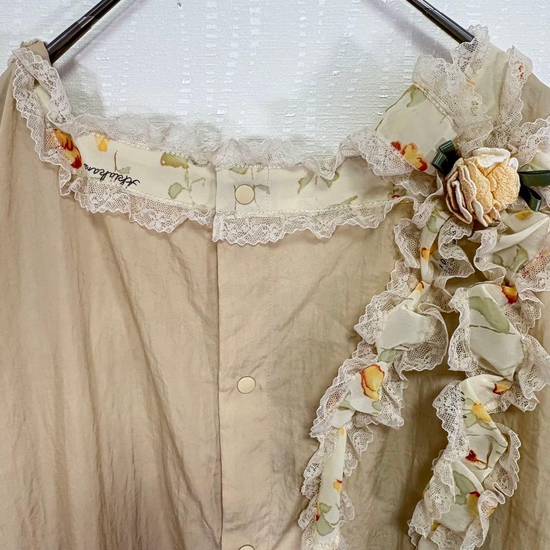 お値下げ中】さえら Akiakane ゴージャスなフリルお花飾り ドレス割烹着