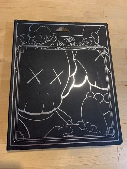 kaws c10 the kimpsons 初期作品集 アートブック KAWS, C10 The Kimpsons, 2002 – Jonathan LeVine Projects