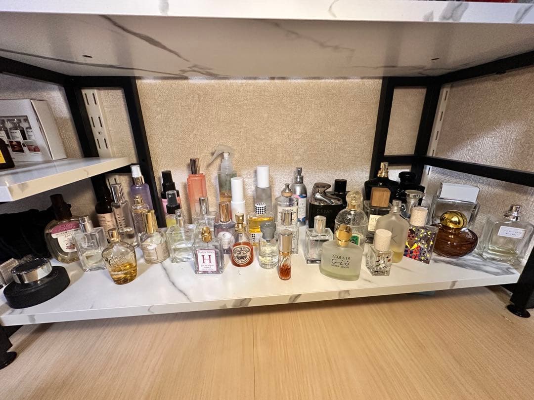 香水　まとめ売 香水を付ける場所からおすすめの重ね付けまで── 専門家が伝授する