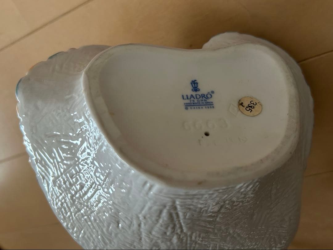 絶版リヤドロ バルセロナの仔犬 フィギュリン - メルカリ