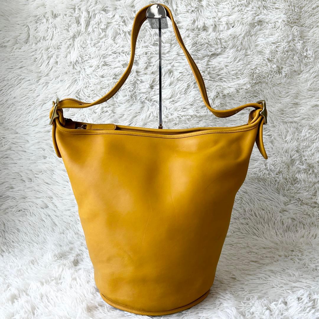 Vintage Coach XL Duffel Sac Yellow - メルカリ