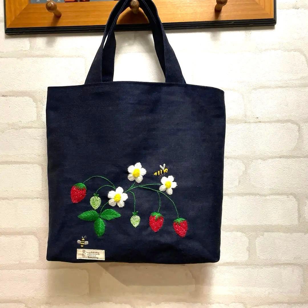 ハンドメイド手刺繍トートバッグ - メルカリ