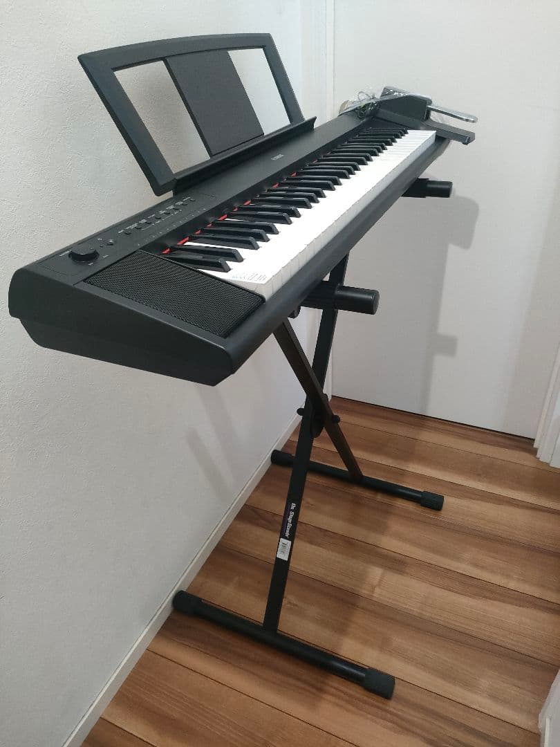 【直接受渡し】ヤマハ 電子ピアノ NP-11 スタンドセット ヤマハ 電子キーボード『NP-11』ご購入の方にキーボードスタンド