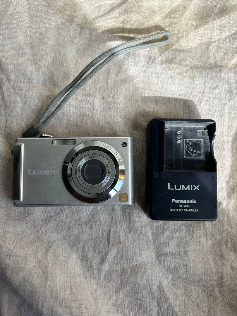 LUMIX パナソニック LUMIX DMC-FS3 動作確認済 動作確認済み パナソニック LUMIX DMC-FS3 オールドコンデジ - メルカリ