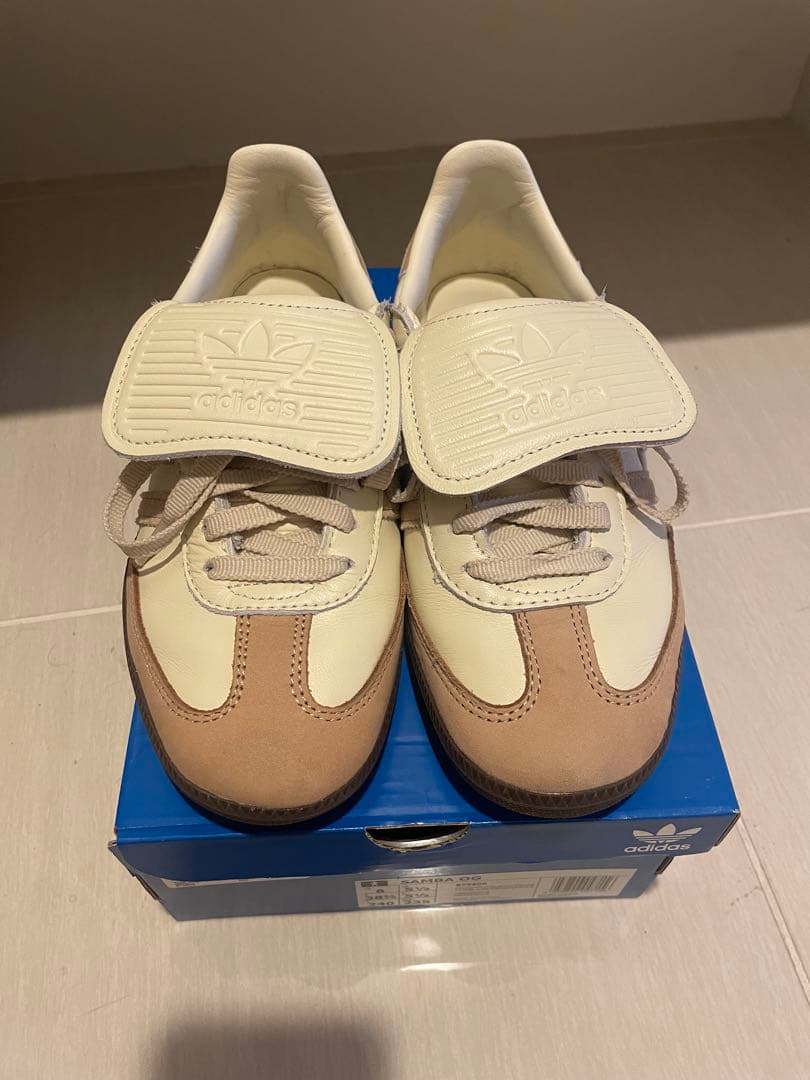 Randyビジュープレッピーカットショルダーワンピース