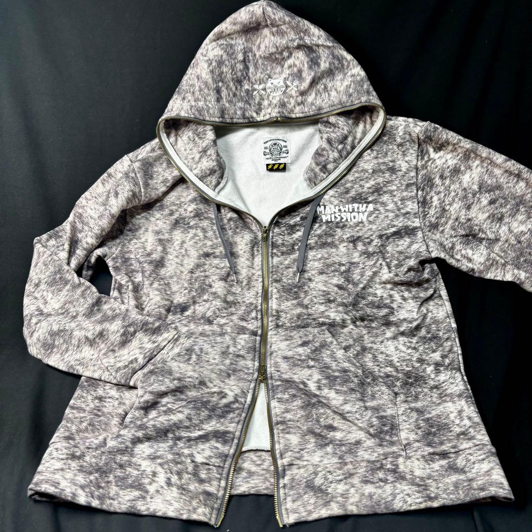MAN WITH A MISSION 10周年 お毛並みパーカー Lサイズ 古着 - メルカリ