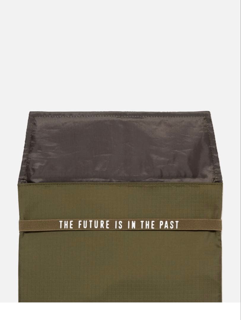 HUMAN MADE ナイロン タブレット・PCケース 16インチ対応 - メルカリ