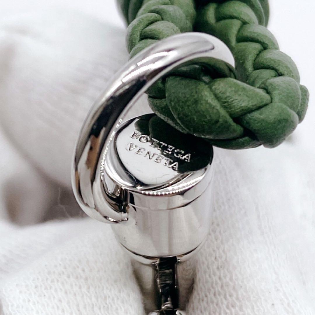 未使用級✨ボッテガヴェネタ ロングレザーチャーム 編み込み グリーン